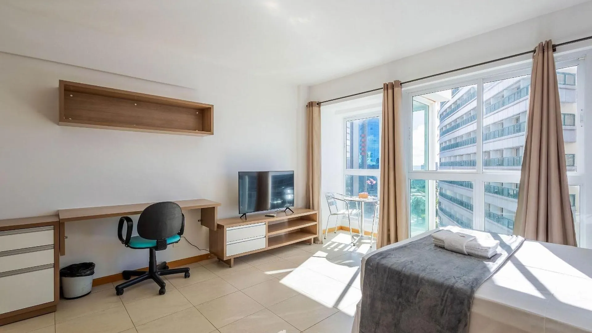 Studio Em Condominio C/ Piscina Em Brasilia Smz407 Appartement