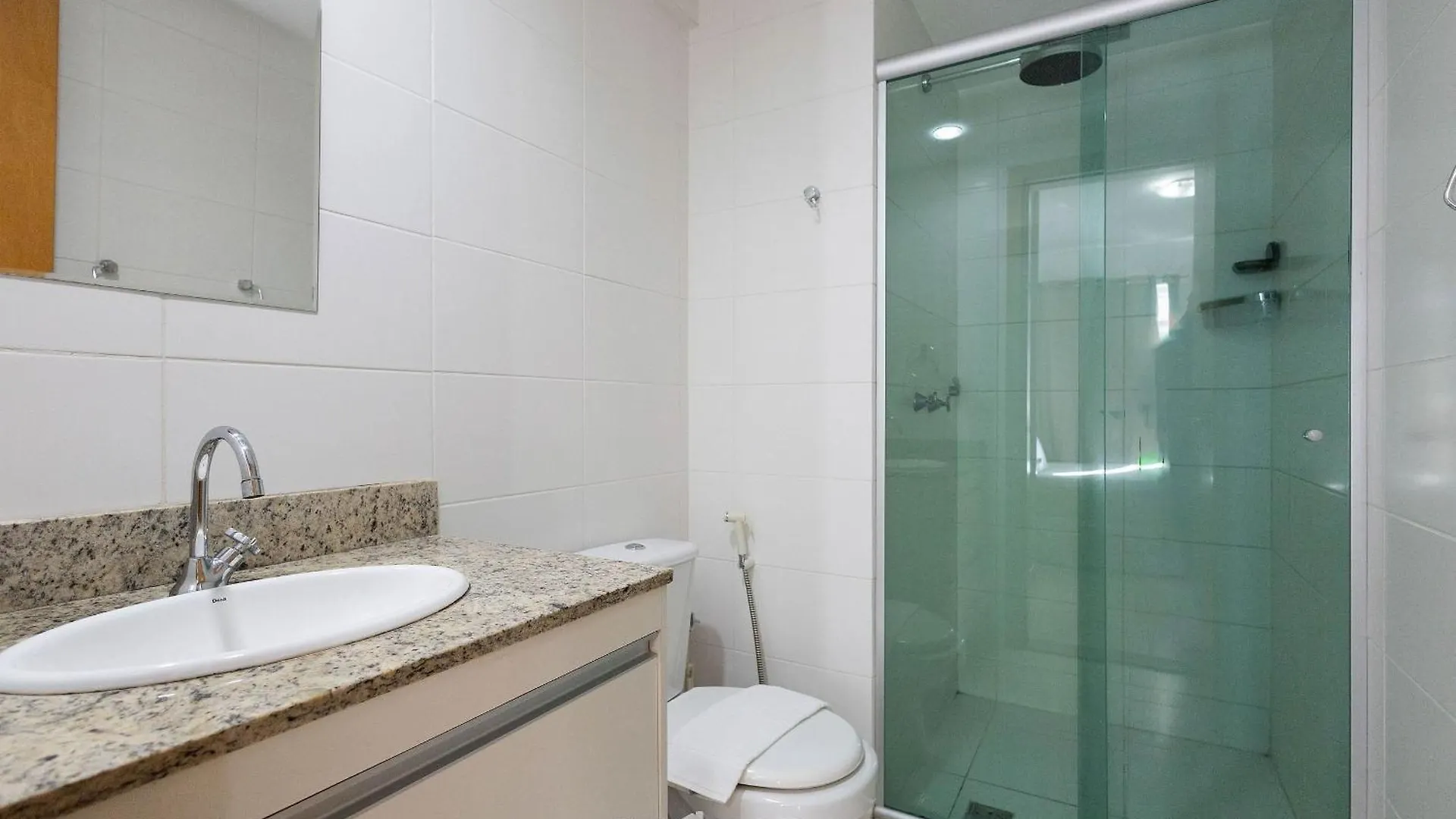 Studio Em Condominio C/ Piscina Em Brasilia Smz407
